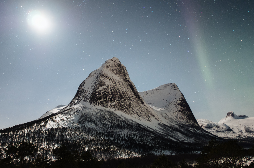 mar.-04--2017-08-35-PMLEICA-CAMERA-AG-Ed